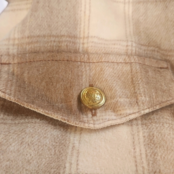 NEW! AE Oversized Plaid Shacket – Retro Chic Vibes with Gold Buttons Xlarge - Picture 6 of 10